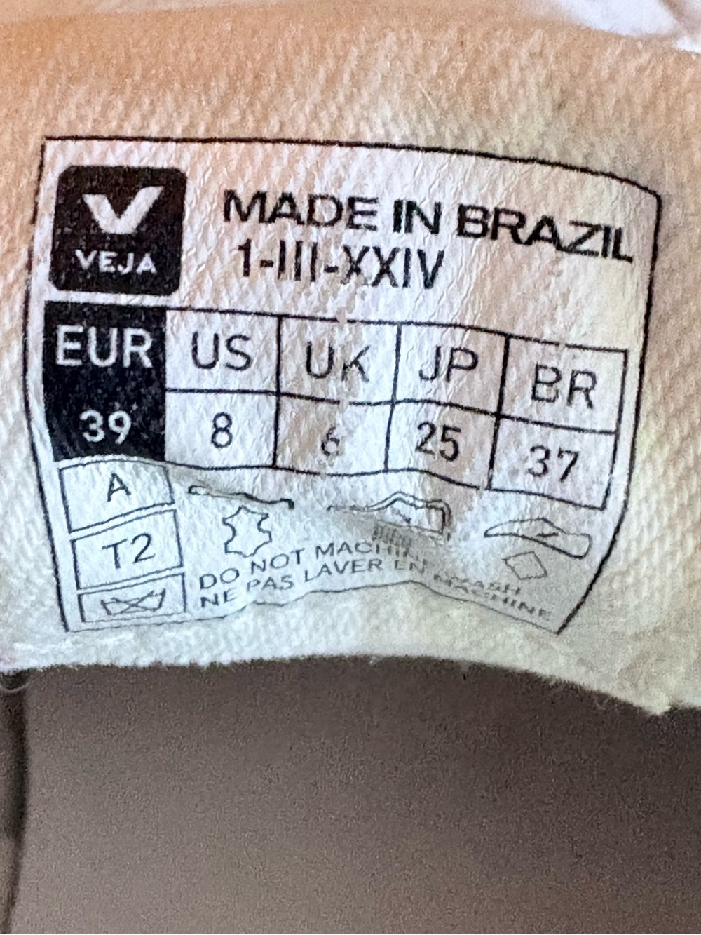 Veja Women’s Volley Red Leather Athletic Shoes Sneakers Size 8 US 39 - Picture 16 of 16
